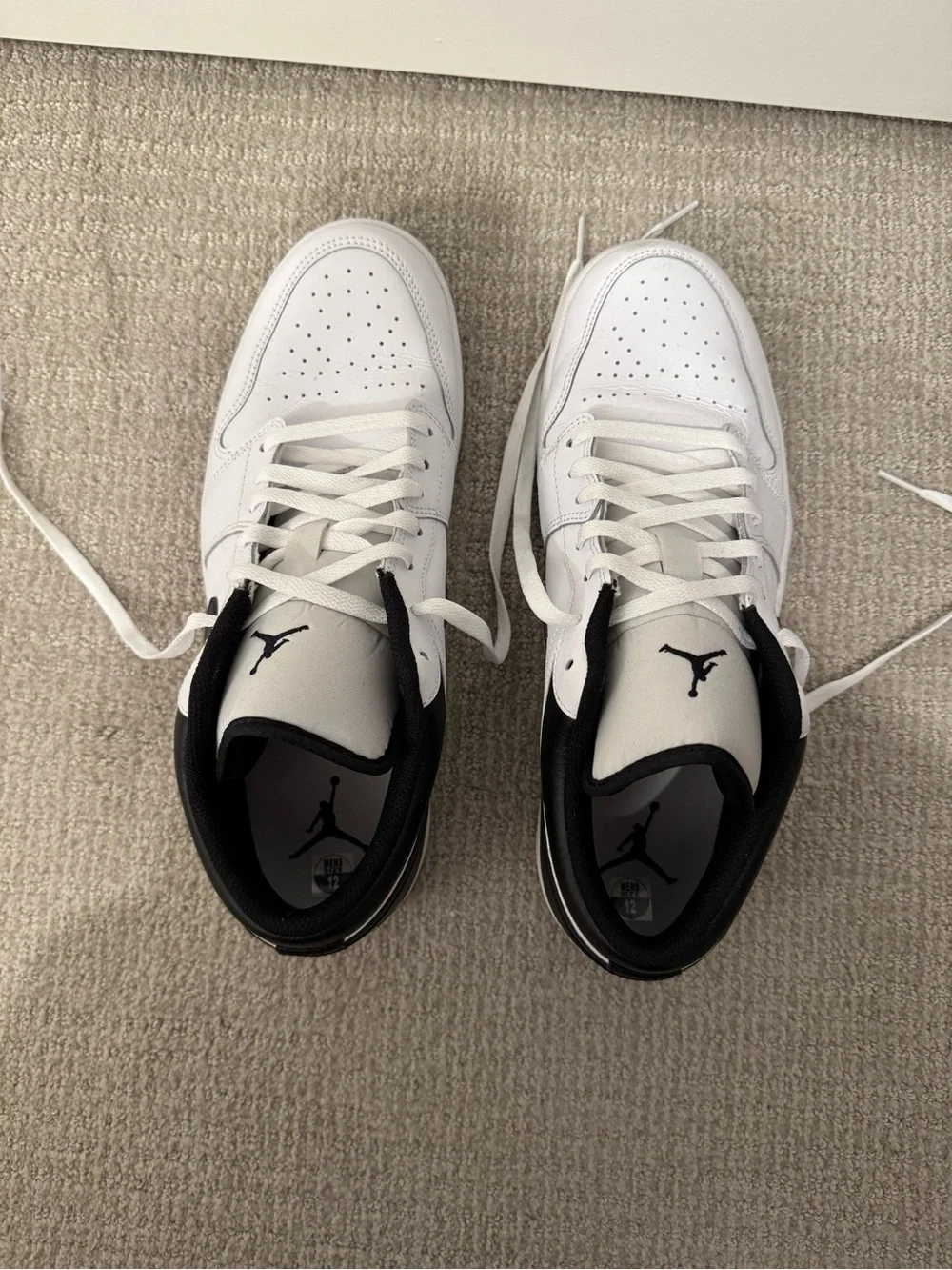 Jordan Men's Low-Top Sneakers in White and Black